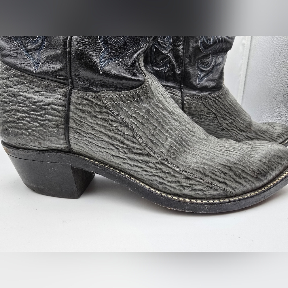 Wrangler Gray Shark Print Leather Boots - Picture 3 of 16